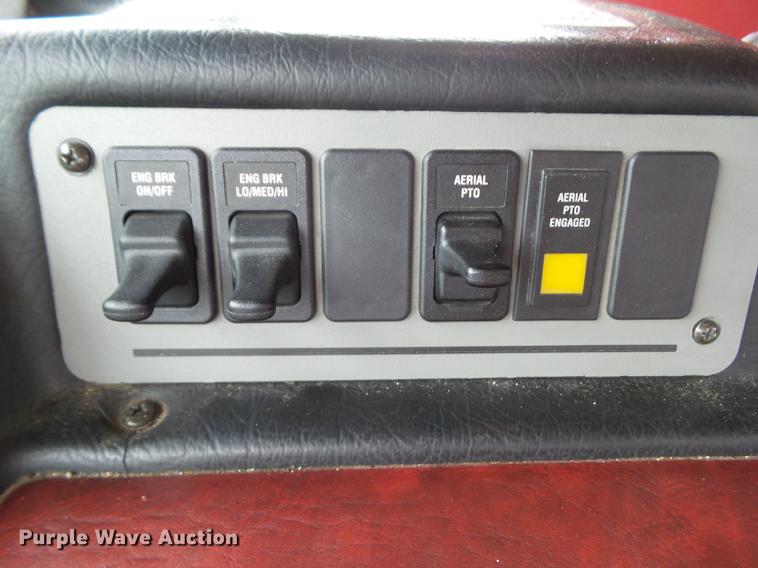 image for item DF0764 1999 Pierce aerial fire truck