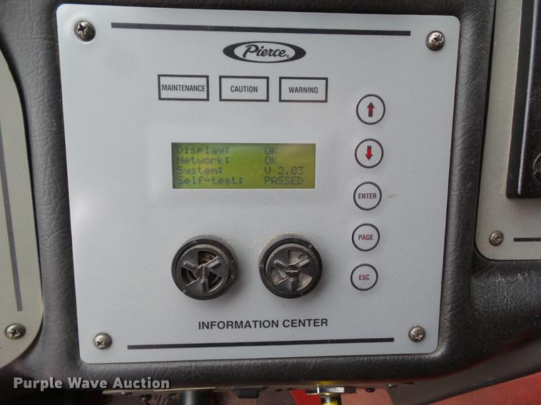 image for item DF0764 1999 Pierce aerial fire truck