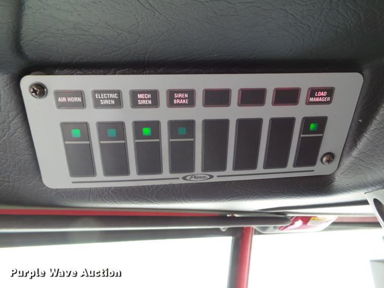 image for item DF0764 1999 Pierce aerial fire truck