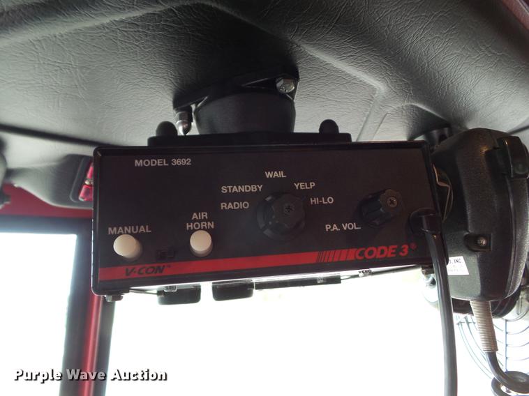 image for item DF0764 1999 Pierce aerial fire truck