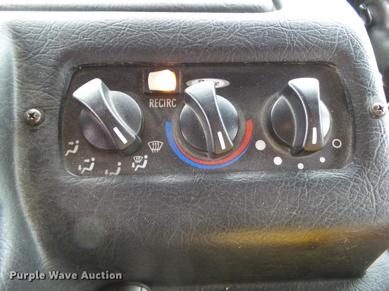 image for item DF0764 1999 Pierce aerial fire truck