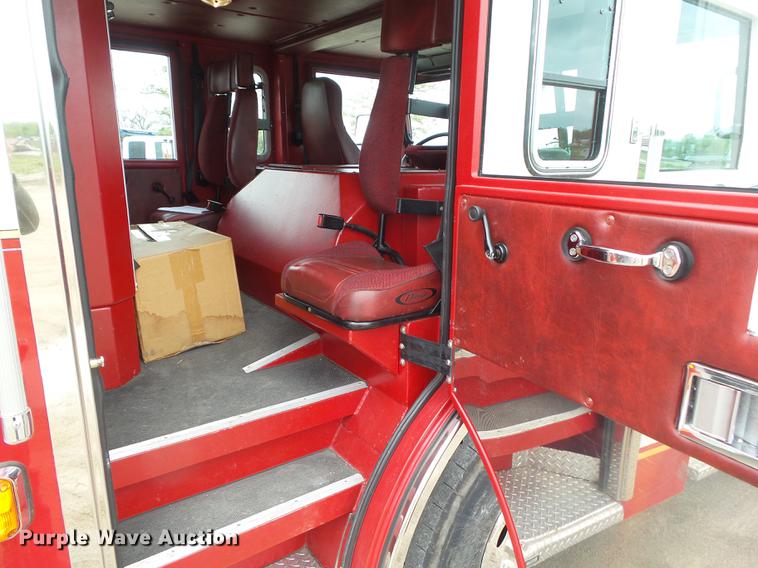 image for item DF0764 1999 Pierce aerial fire truck