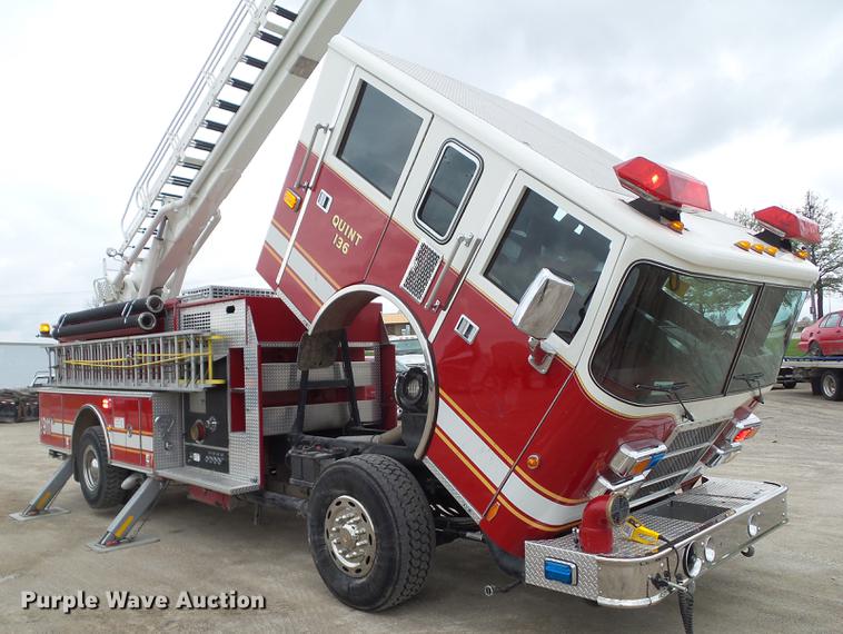 image for item DF0764 1999 Pierce aerial fire truck