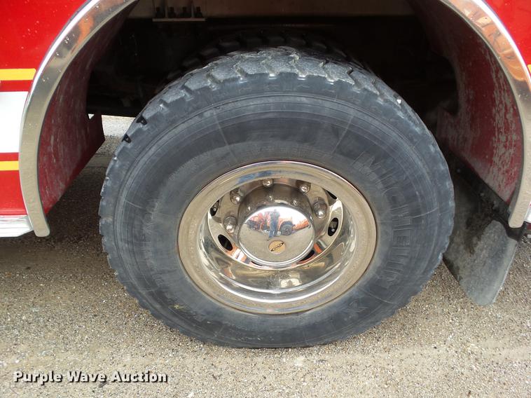 image for item DF0764 1999 Pierce aerial fire truck