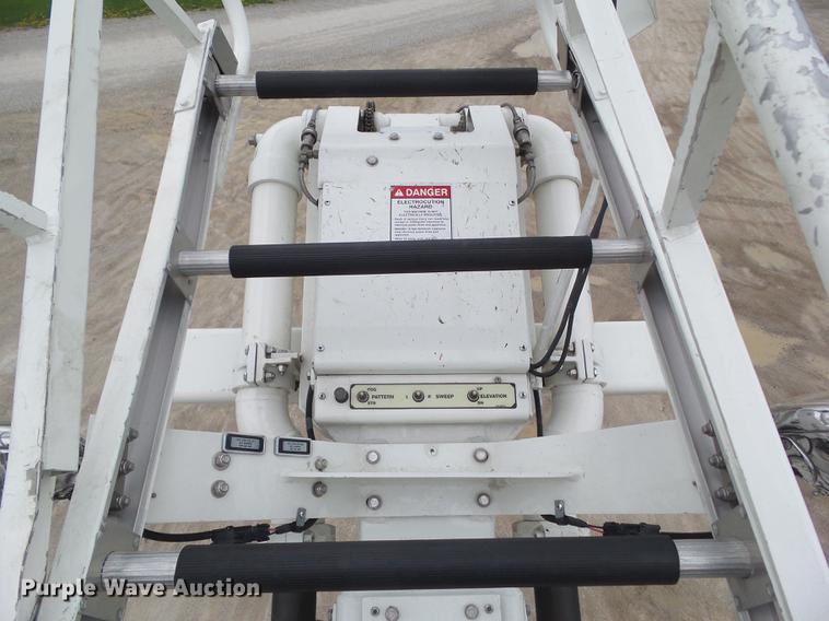 image for item DF0764 1999 Pierce aerial fire truck