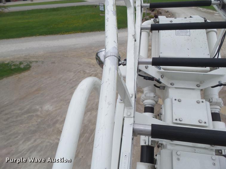 image for item DF0764 1999 Pierce aerial fire truck