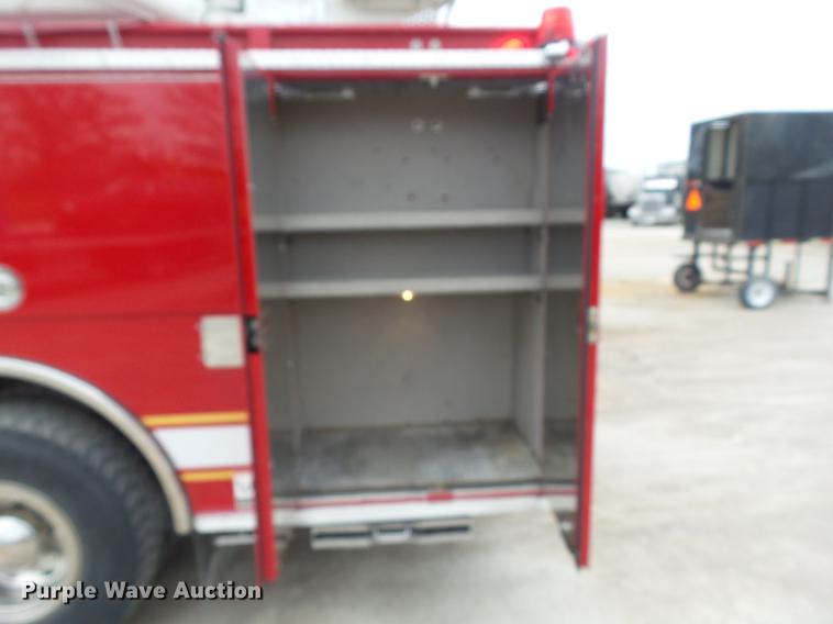 image for item DF0764 1999 Pierce aerial fire truck