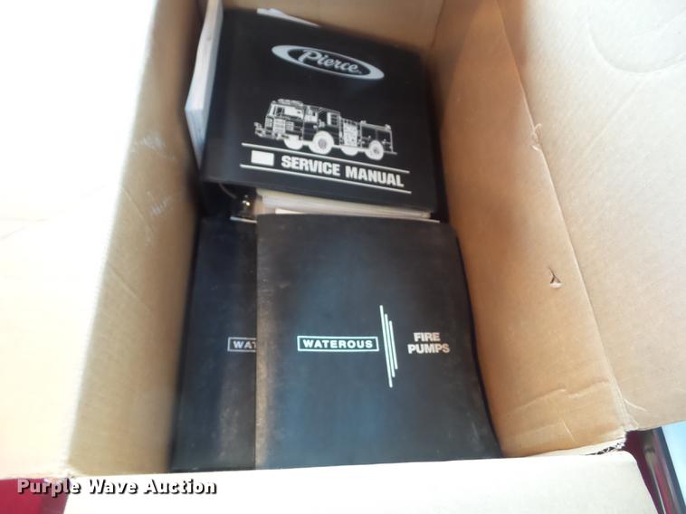 image for item DF0764 1999 Pierce aerial fire truck