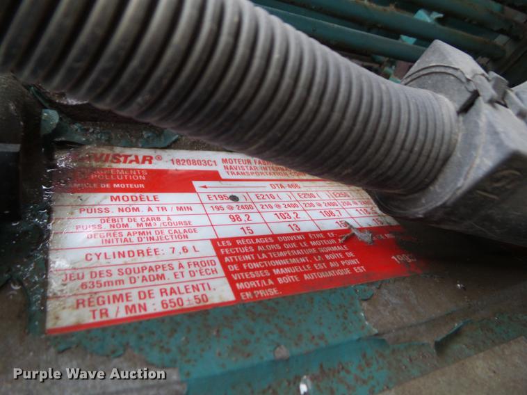 image for item DF0765 1993 International 4900 truck cab and chassis