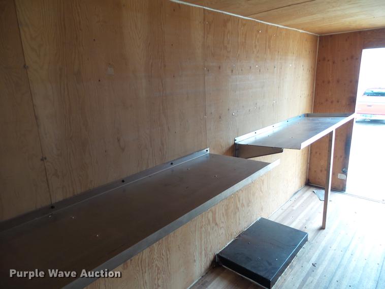 image for item DF0767 2004 Chevrolet Express G3500 box truck