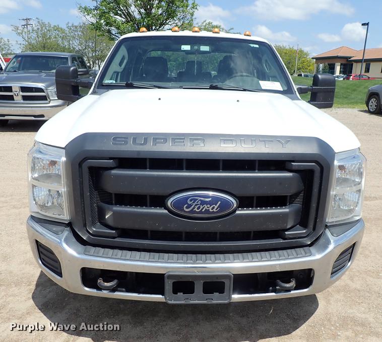 image for item DF1192 2013 Ford F350 Super Duty Crew Cab pickup truck