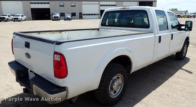 image for item DF1192 2013 Ford F350 Super Duty Crew Cab pickup truck