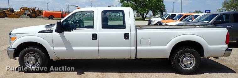 image for item DF1192 2013 Ford F350 Super Duty Crew Cab pickup truck