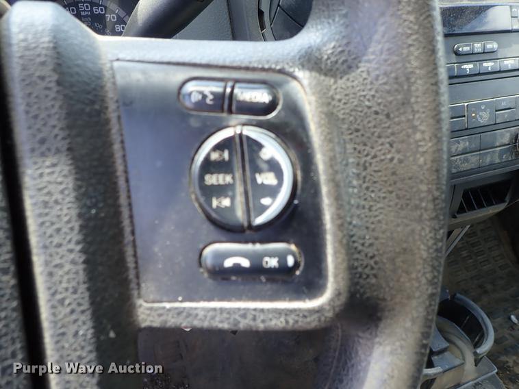 image for item DF1192 2013 Ford F350 Super Duty Crew Cab pickup truck