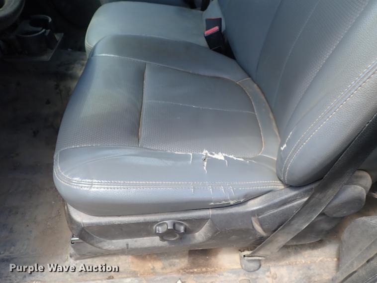 image for item DF1192 2013 Ford F350 Super Duty Crew Cab pickup truck