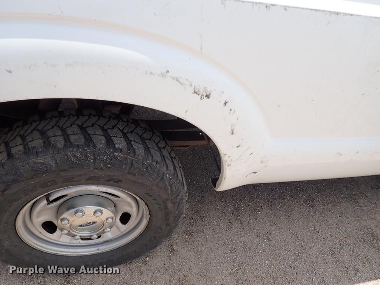 image for item DF1192 2013 Ford F350 Super Duty Crew Cab pickup truck