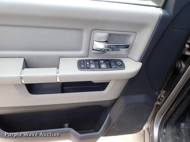 image for item DF1193 2012 Dodge Ram 1500 Crew Cab pickup truck