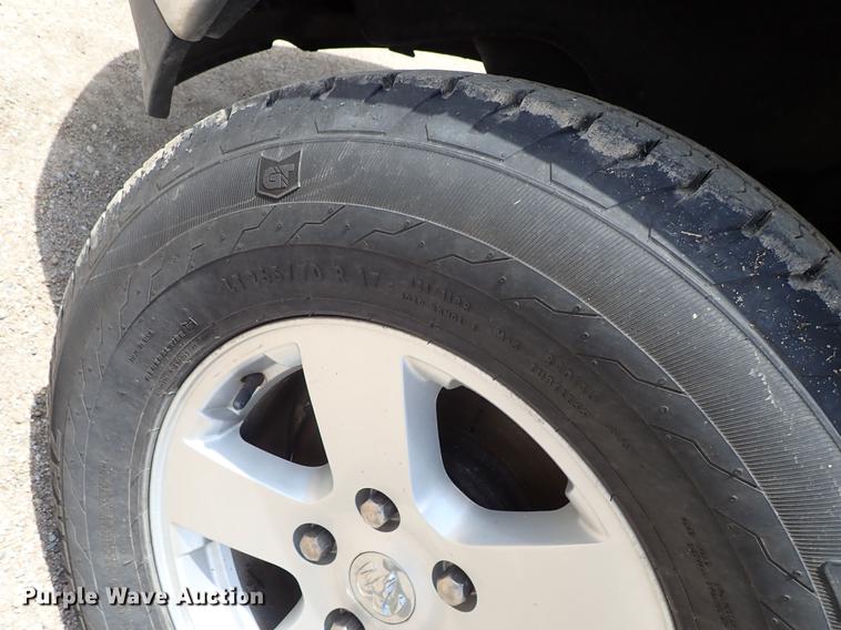 image for item DF1193 2012 Dodge Ram 1500 Crew Cab pickup truck