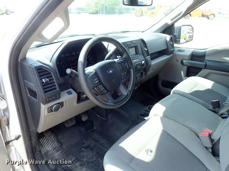 image for item DF1194 2015 Ford F150 SuperCrew pickup truck