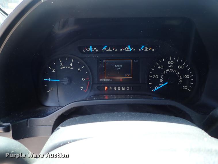 image for item DF1194 2015 Ford F150 SuperCrew pickup truck