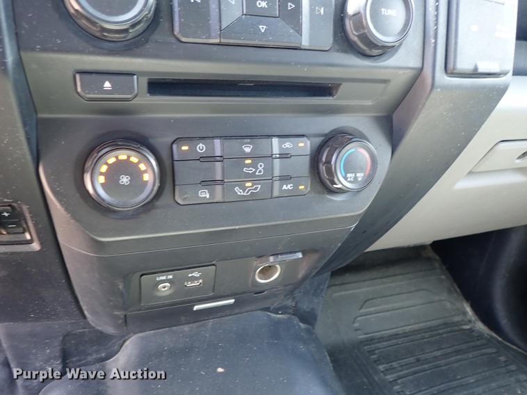 image for item DF1194 2015 Ford F150 SuperCrew pickup truck