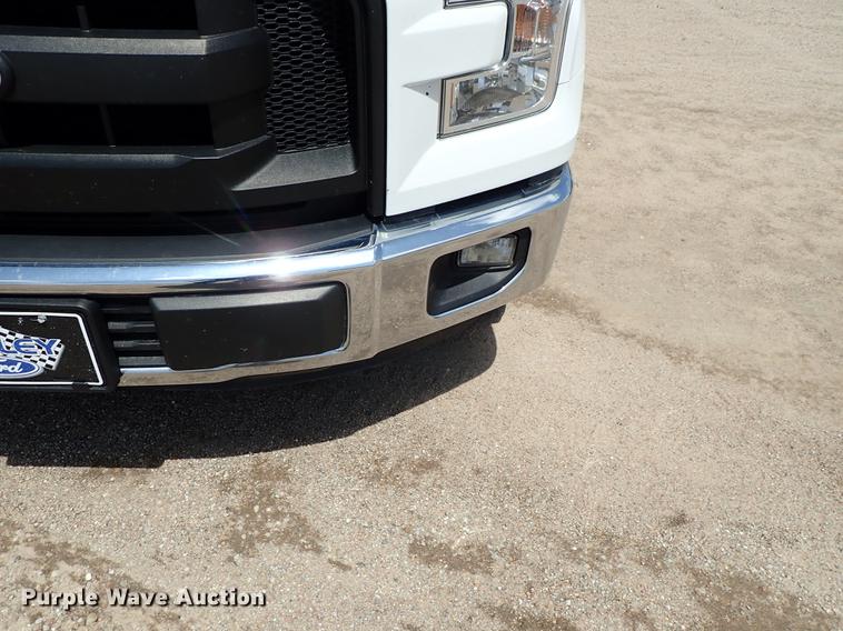 image for item DF1194 2015 Ford F150 SuperCrew pickup truck