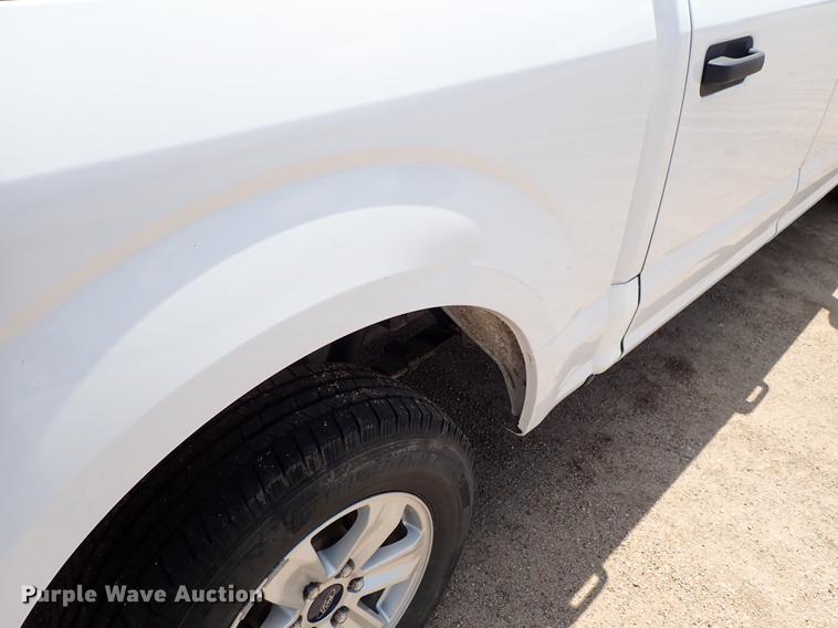 image for item DF1194 2015 Ford F150 SuperCrew pickup truck