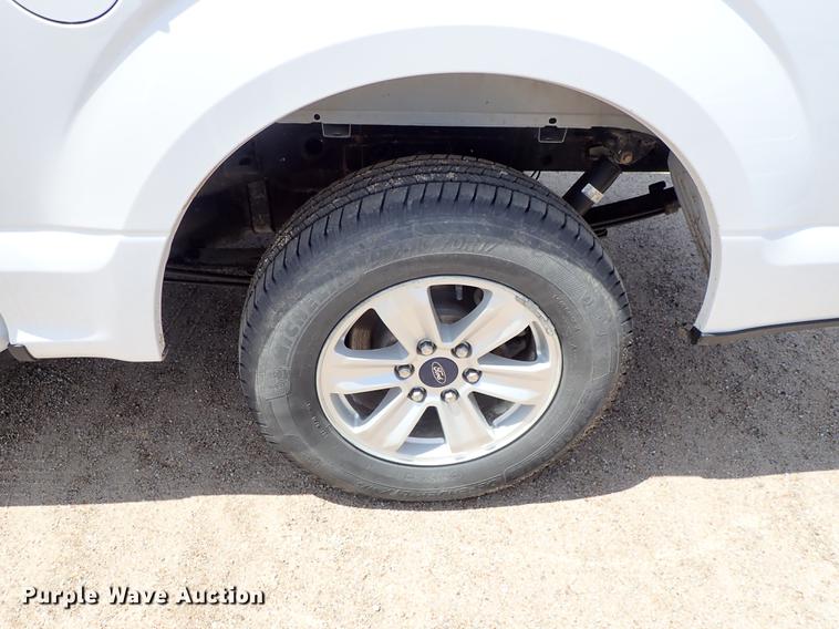 image for item DF1194 2015 Ford F150 SuperCrew pickup truck