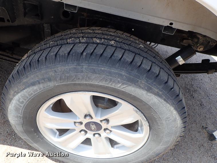 image for item DF1194 2015 Ford F150 SuperCrew pickup truck