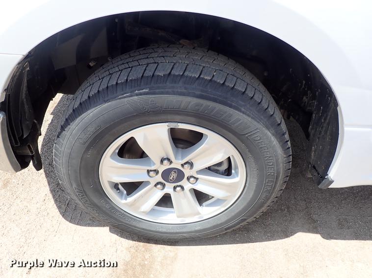 image for item DF1194 2015 Ford F150 SuperCrew pickup truck