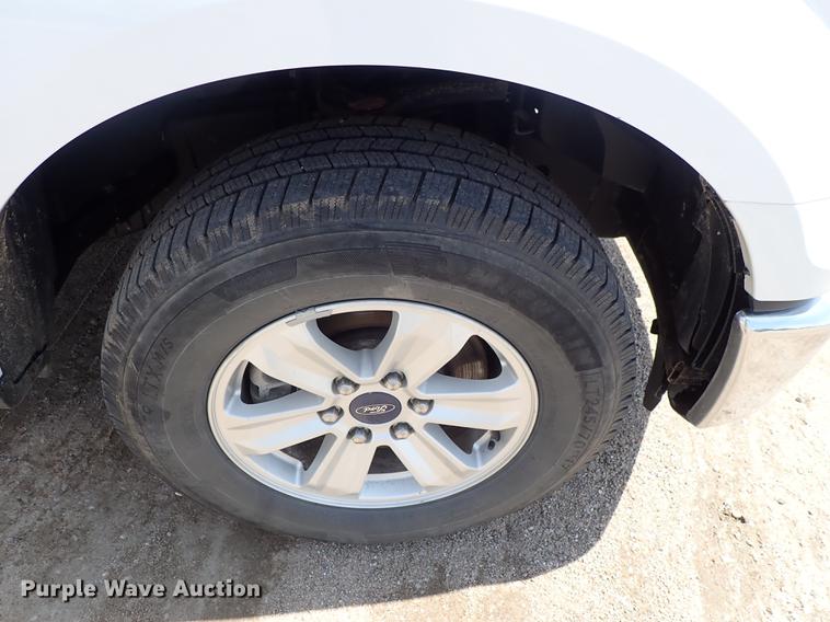 image for item DF1194 2015 Ford F150 SuperCrew pickup truck