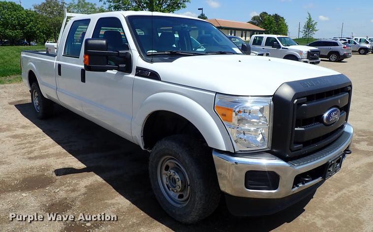 image for item DF1196 2016 Ford F250 Super Duty Crew Cab pickup truck