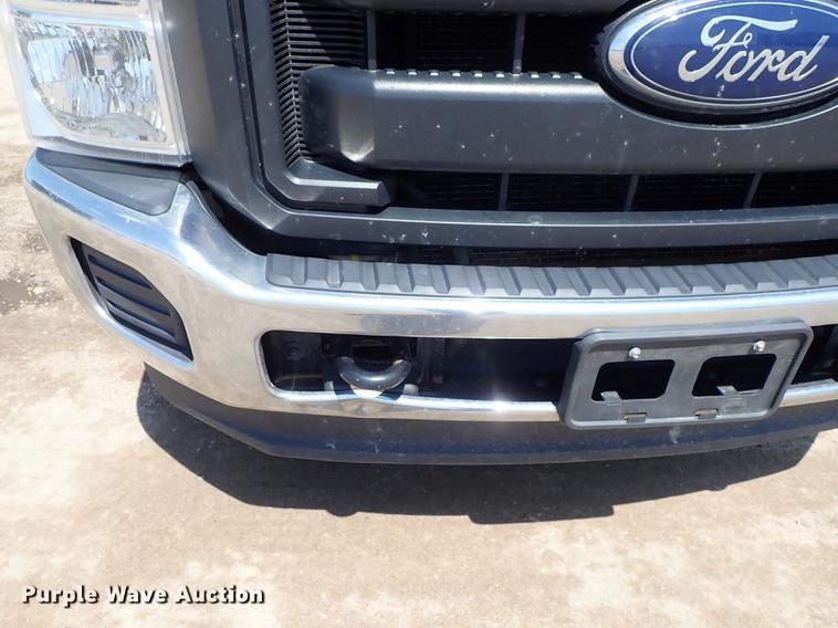 image for item DF1196 2016 Ford F250 Super Duty Crew Cab pickup truck