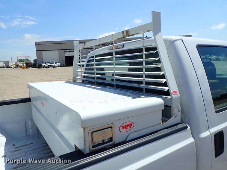 image for item DF1196 2016 Ford F250 Super Duty Crew Cab pickup truck