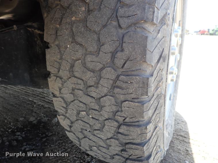 image for item DF1196 2016 Ford F250 Super Duty Crew Cab pickup truck