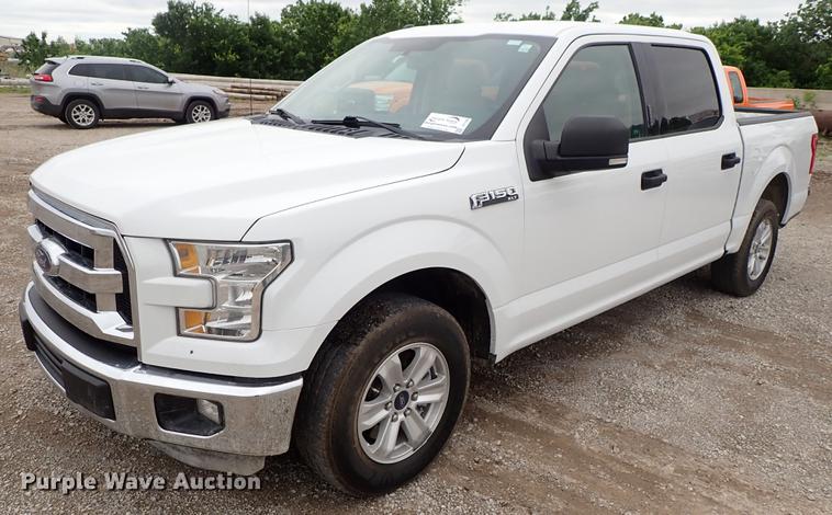 image for item DF1200 2016 Ford F150 SuperCrew pickup truck