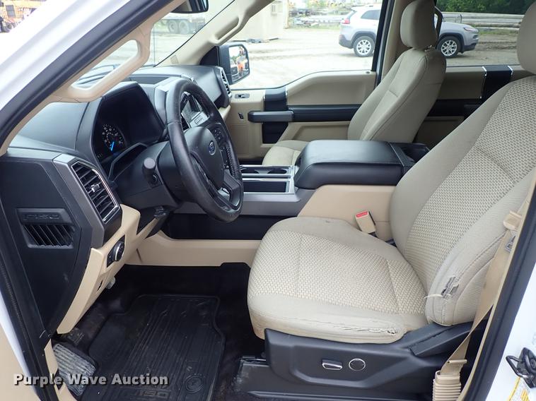 image for item DF1200 2016 Ford F150 SuperCrew pickup truck