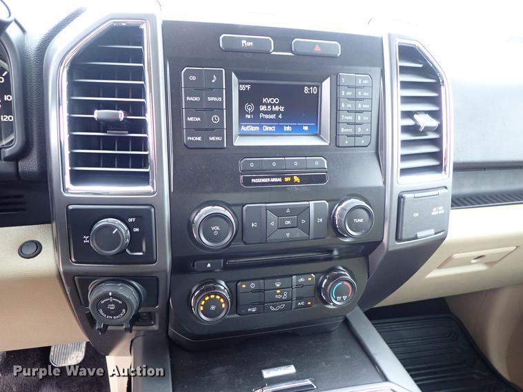 image for item DF1200 2016 Ford F150 SuperCrew pickup truck