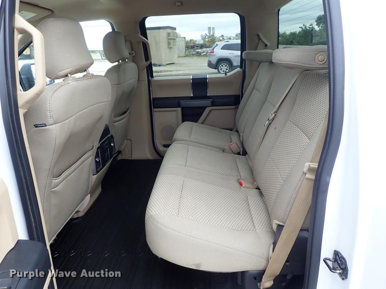 image for item DF1200 2016 Ford F150 SuperCrew pickup truck