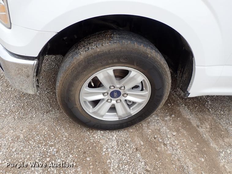 image for item DF1200 2016 Ford F150 SuperCrew pickup truck