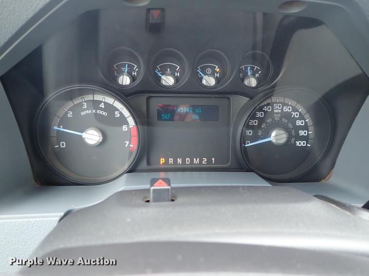 image for item DF1201 2015 Ford F250 Super Duty Crew Cab pickup truck