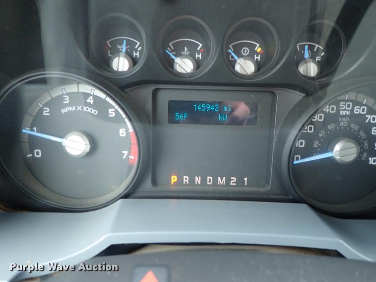 image for item DF1201 2015 Ford F250 Super Duty Crew Cab pickup truck