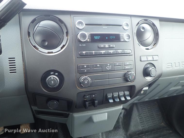 image for item DF1201 2015 Ford F250 Super Duty Crew Cab pickup truck