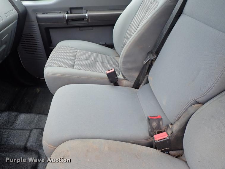 image for item DF1201 2015 Ford F250 Super Duty Crew Cab pickup truck