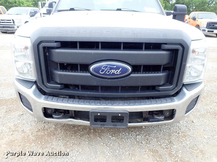 image for item DF1201 2015 Ford F250 Super Duty Crew Cab pickup truck