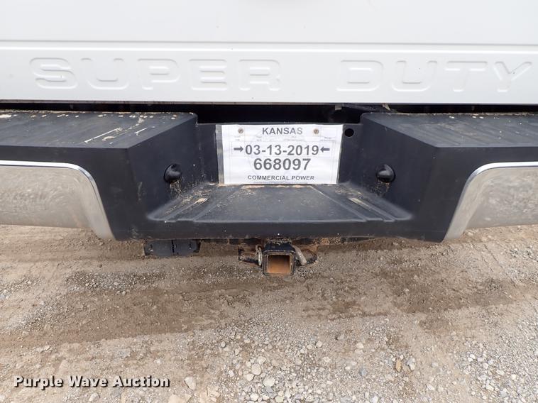 image for item DF1201 2015 Ford F250 Super Duty Crew Cab pickup truck