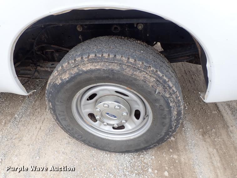 image for item DF1201 2015 Ford F250 Super Duty Crew Cab pickup truck