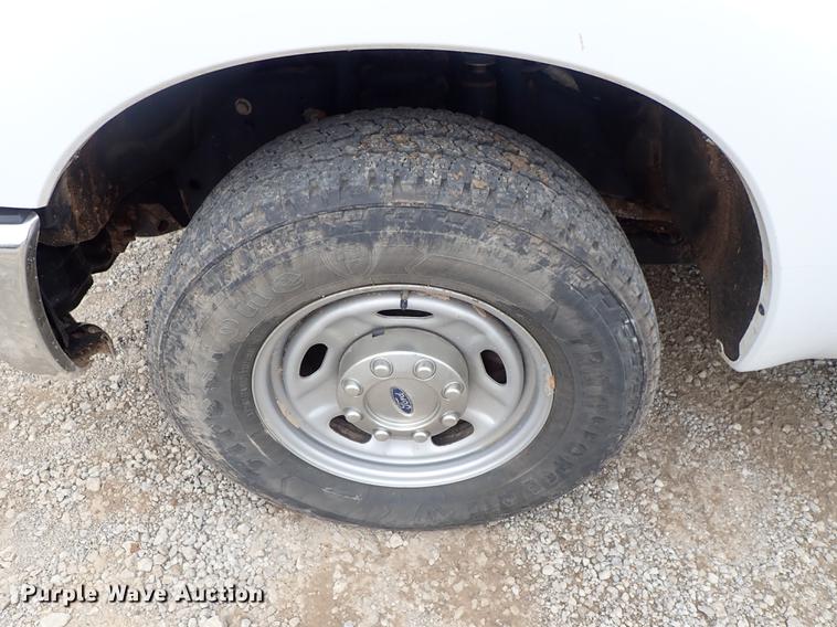 image for item DF1201 2015 Ford F250 Super Duty Crew Cab pickup truck