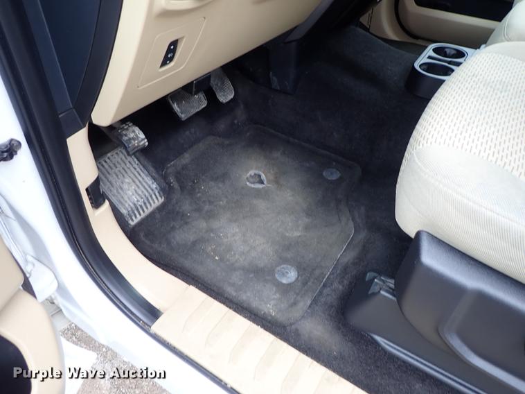 image for item DF1208 2015 Ford F150 SuperCrew pickup truck