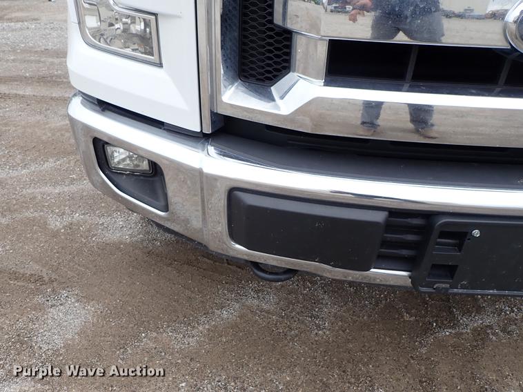 image for item DF1208 2015 Ford F150 SuperCrew pickup truck